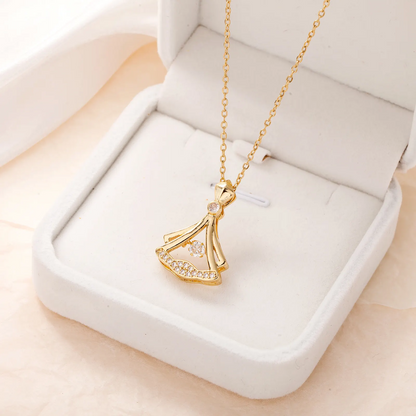 Gold plated fan necklace